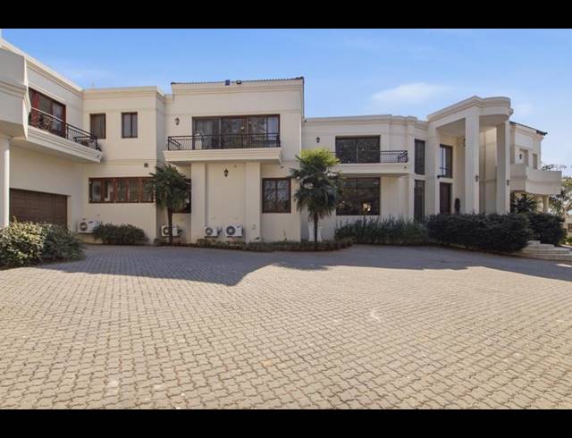 9 BEDROOM HOUSE FOR SALE IN BRYANSTON